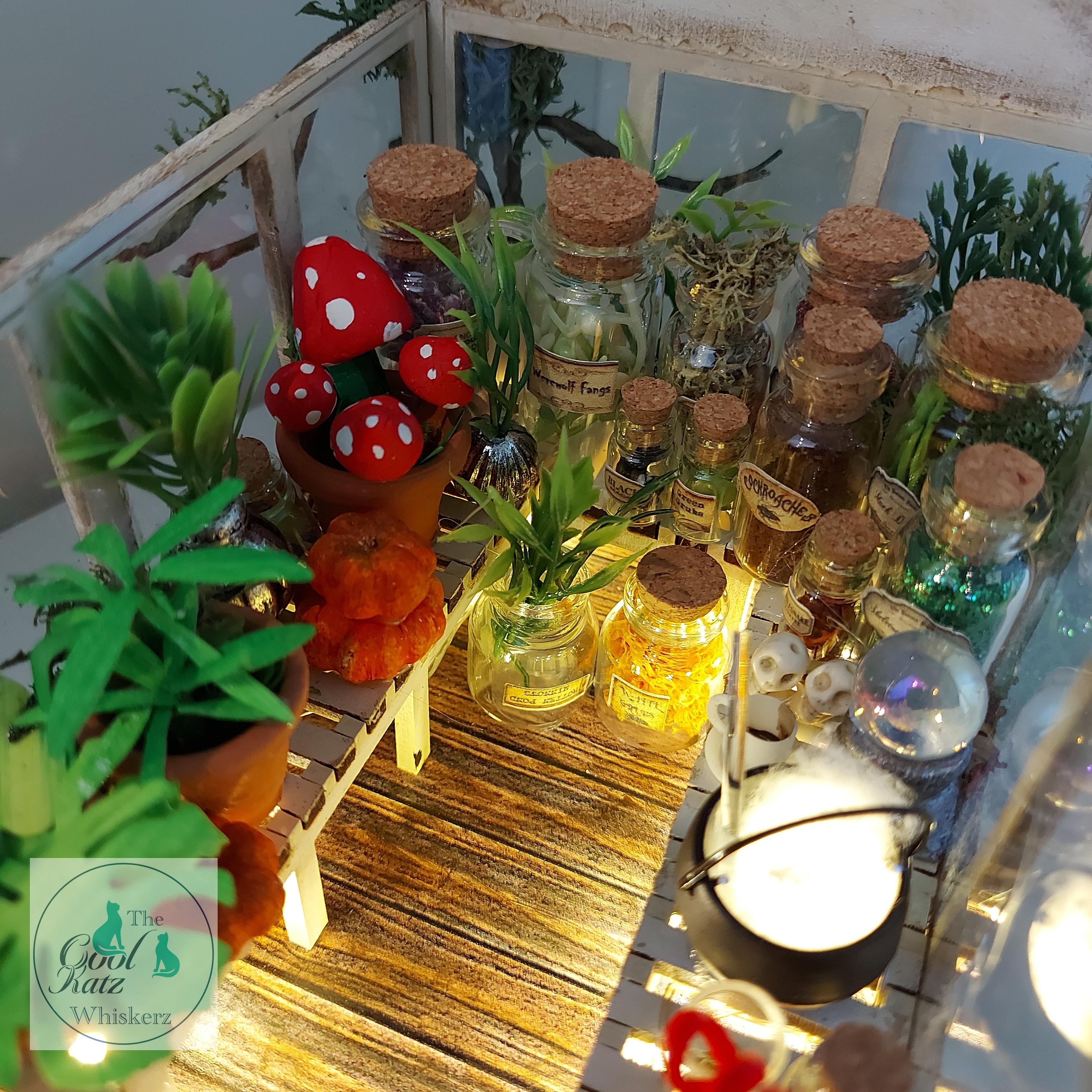 GUEST DESIGNER ALISA - MAGICAL GREENHOUSE